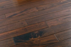 mahogany-solid-hardwood-pitch-comodo-flooring-Pitch+Comodo-1