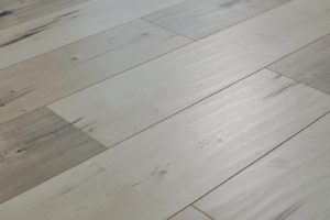 new-town-collection-laminate-mucha-blanca-flooring-4